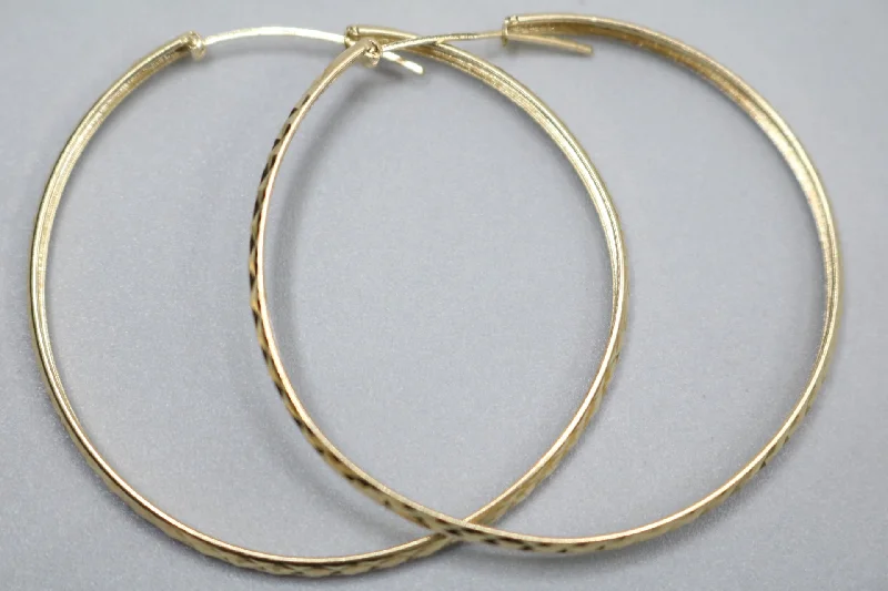 14K Two-Tone Hoop Earrings (4.0 Grams)