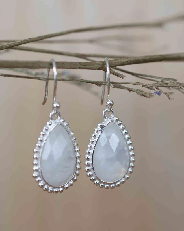 Moonstone Earrings ~ Sterling Silver 925 ~ ME195