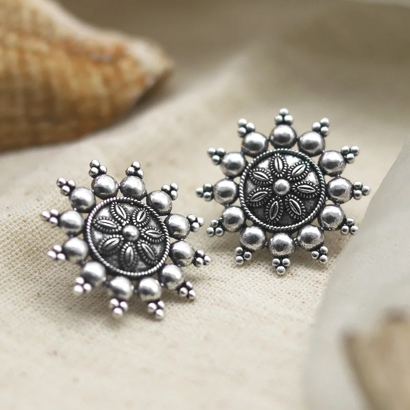 Anu Circle SIlver Oxidized Studs Earrings