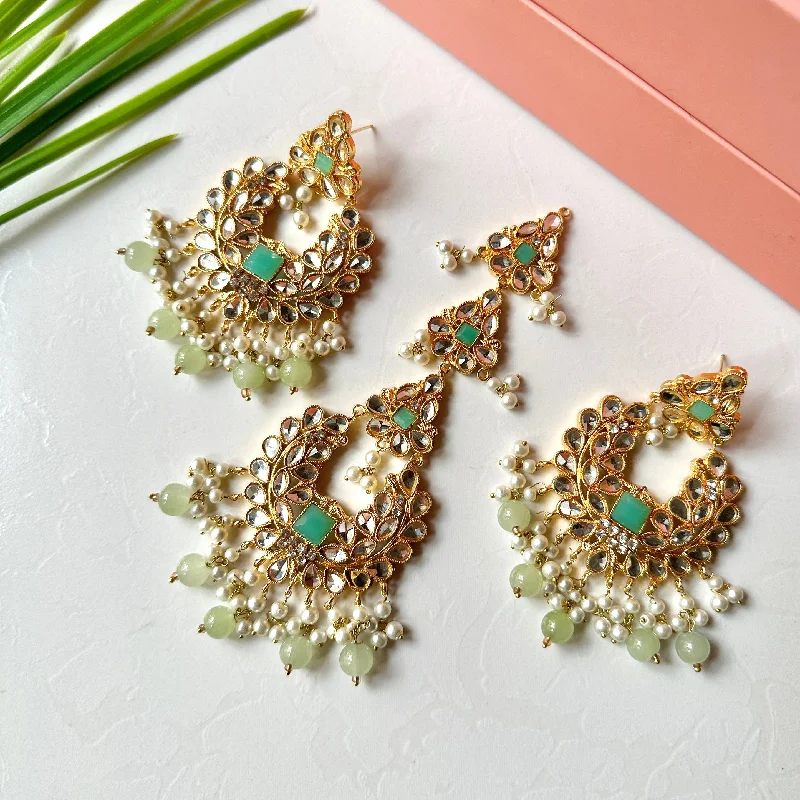 Ishaal Earring/Teeka Set (Light Green)