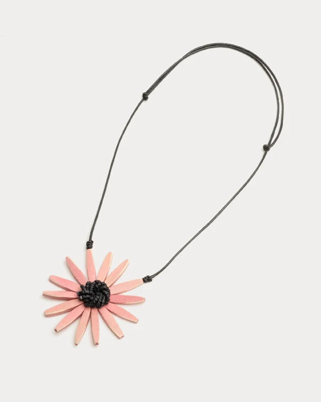 Amaya Flower Necklace