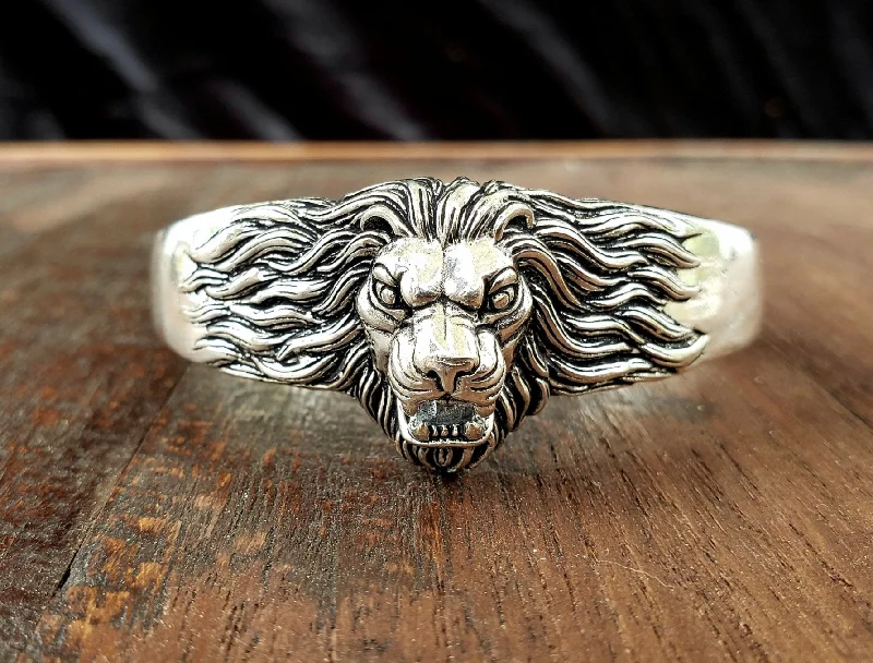 Adjustable Lion Bracelet